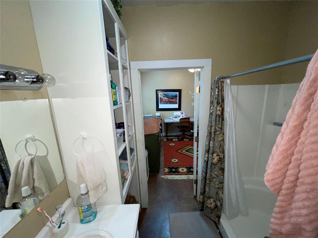 13822 Fm 4 Property Photo 17