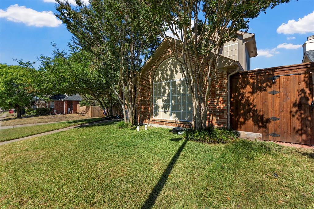 2329 Baretta Drive Property Photo 3