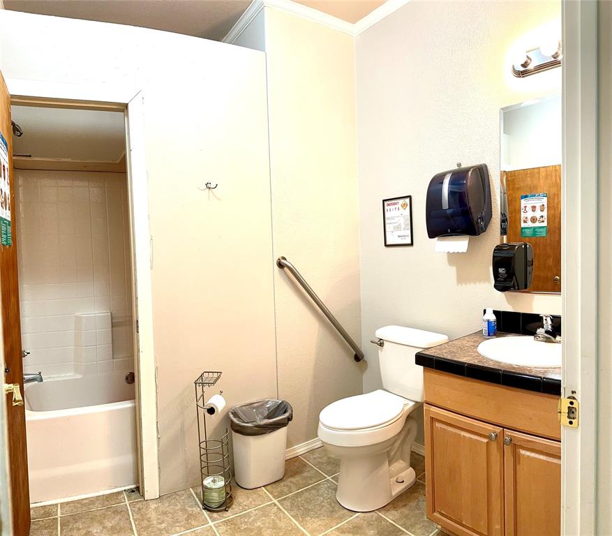 501 Peyton Property Photo 28