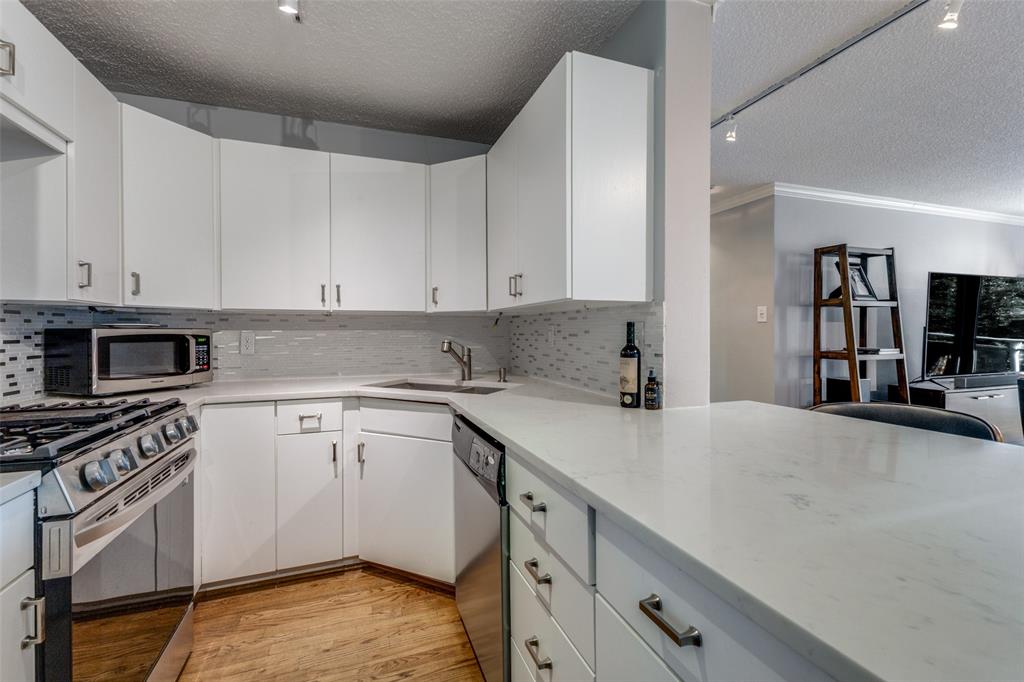 3883 Turtle Creek Boulevard 306 Property Photo 1