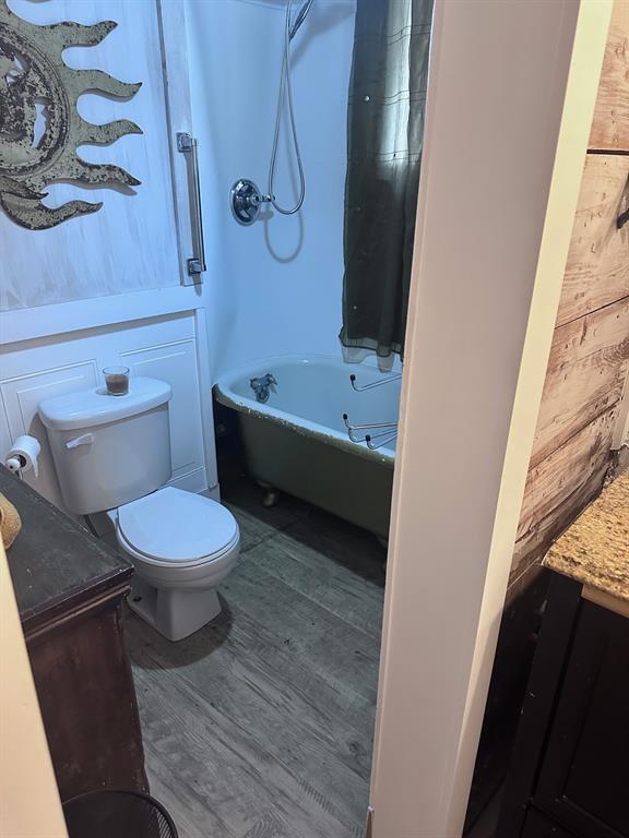 112 N Grand Avenue Property Photo 19