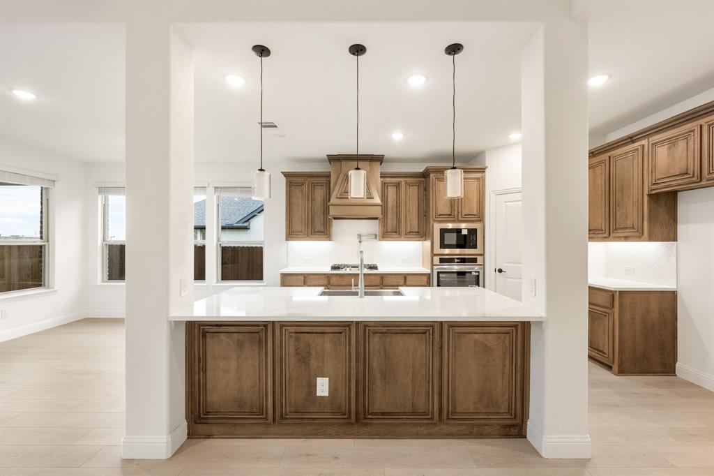 2813 Spring Valley Way Property Photo 12