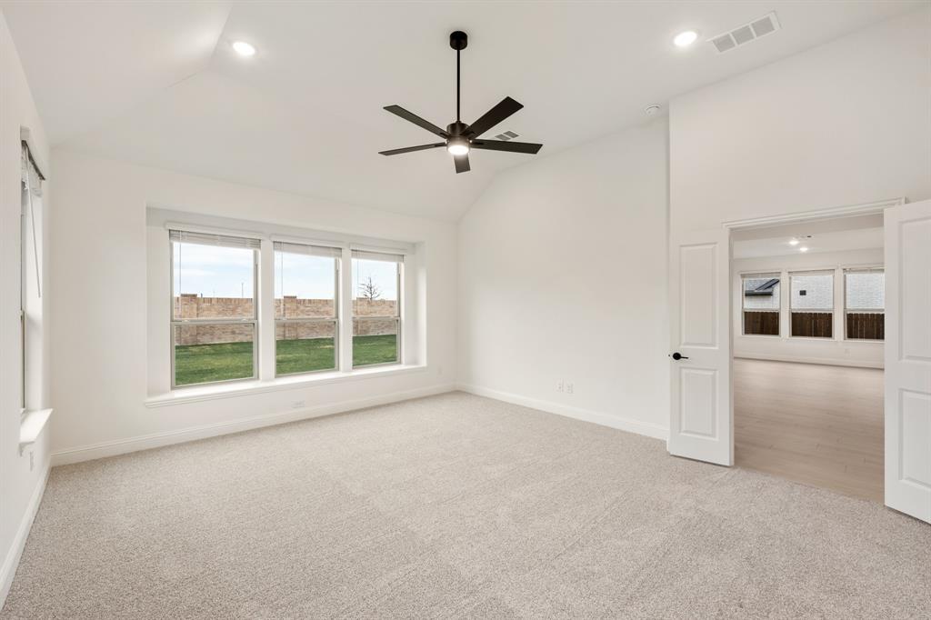 2813 Spring Valley Way Property Photo 21