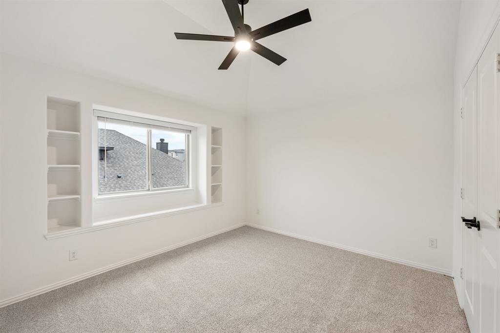 2813 Spring Valley Way Property Photo 35