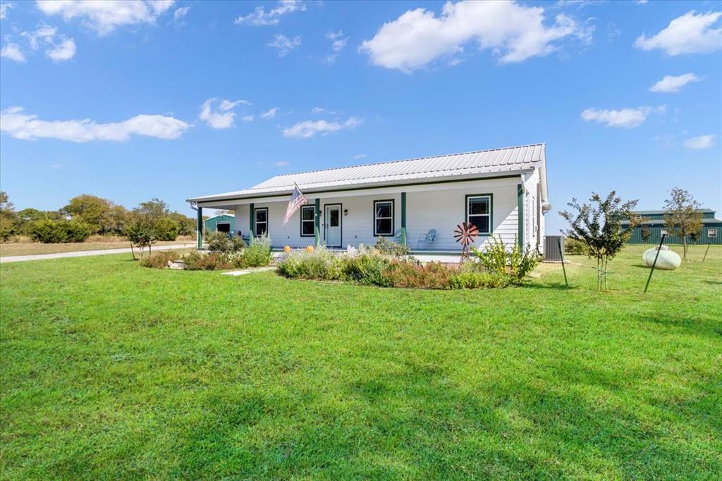 3050 Wolf Front Road Property Photo 4