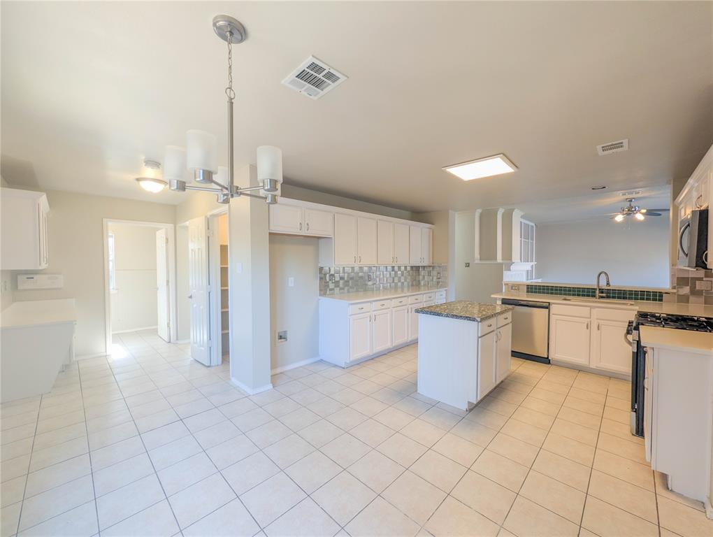 4406 Cordova Lane Property Photo 9