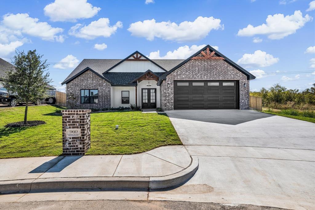 960 Gallant Fox Road Property Photo 1