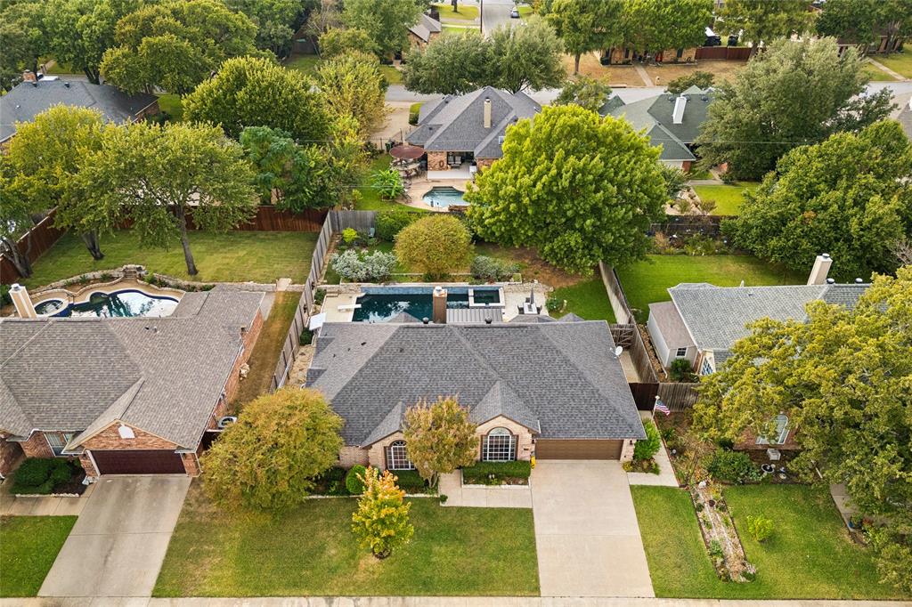 7333 Hidden Oaks Drive Property Photo 1