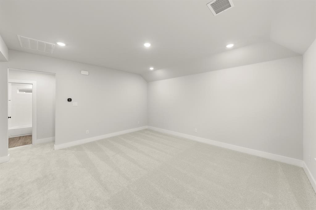 1921 Sapphire Run Property Photo 28