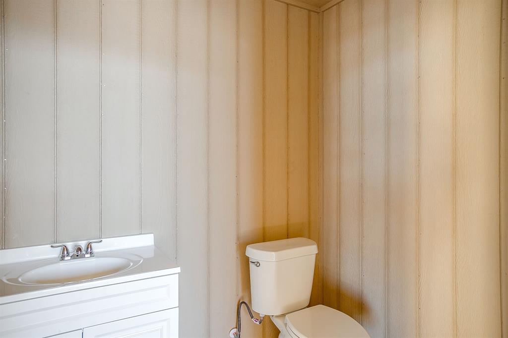 410 N Broadway Street A Property Photo 11