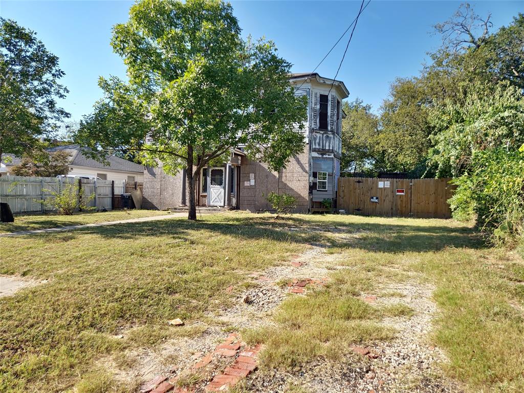 650 W 6th Avenue Property Photo 4