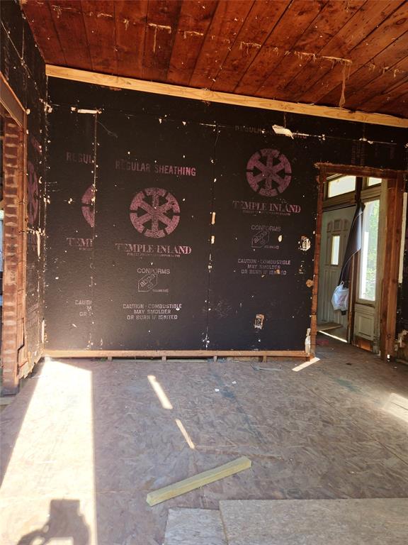 650 W 6th Avenue Property Photo 11
