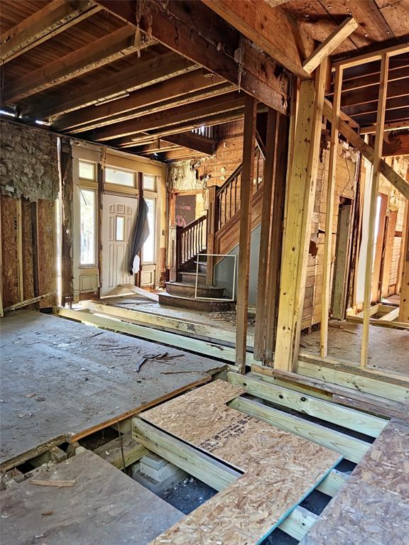 650 W 6th Avenue Property Photo 12