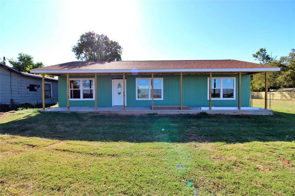 710 E Burleson Avenue Property Photo 1