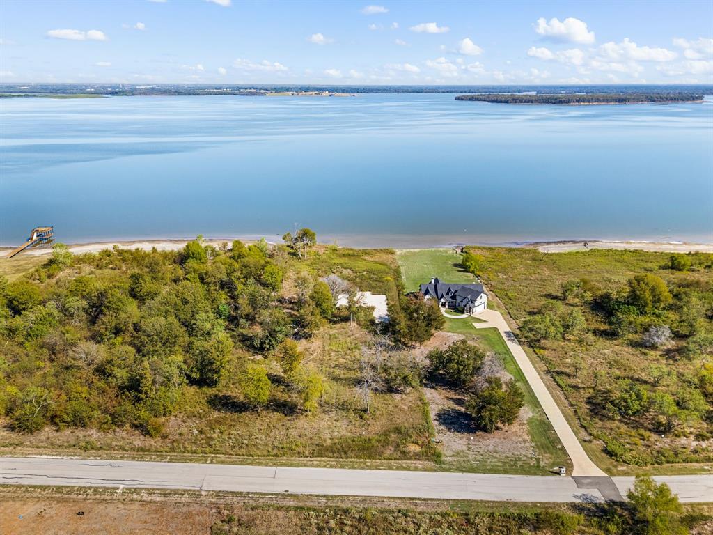 9397 W Shoreline Drive Property Photo 1