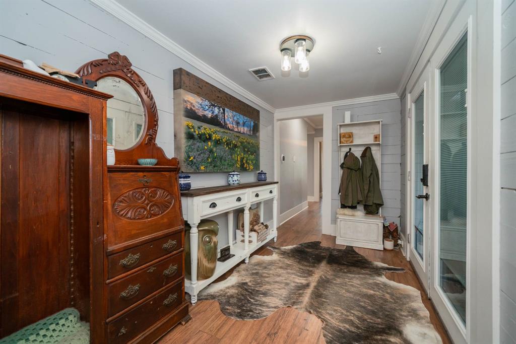 1901 Byrd Rd. Property Photo 3
