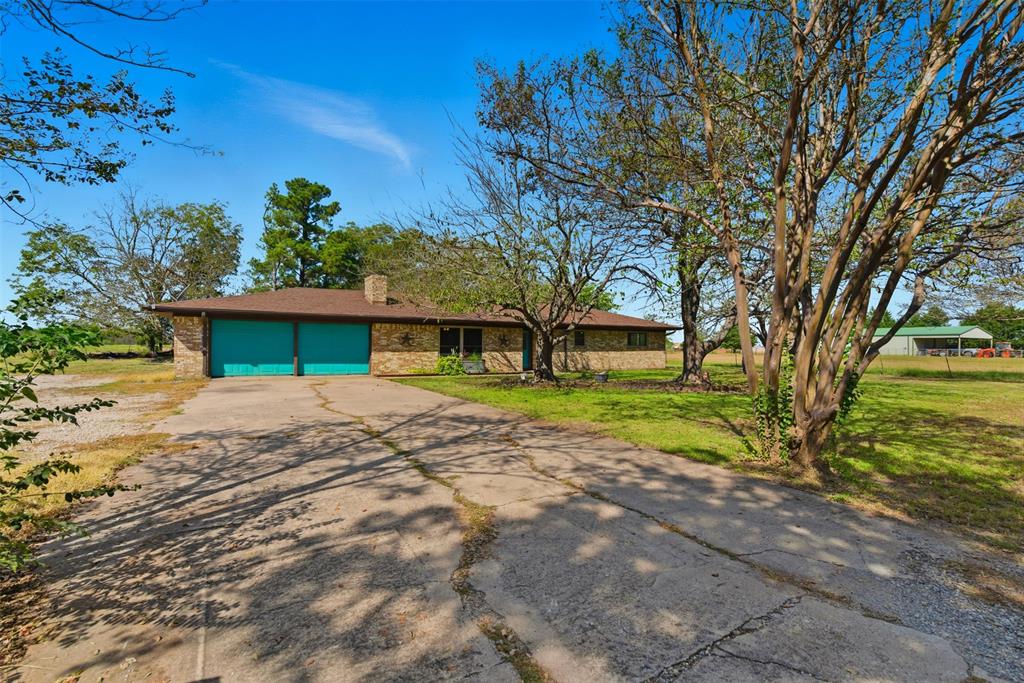 3264 County Road 2176 Property Photo 3