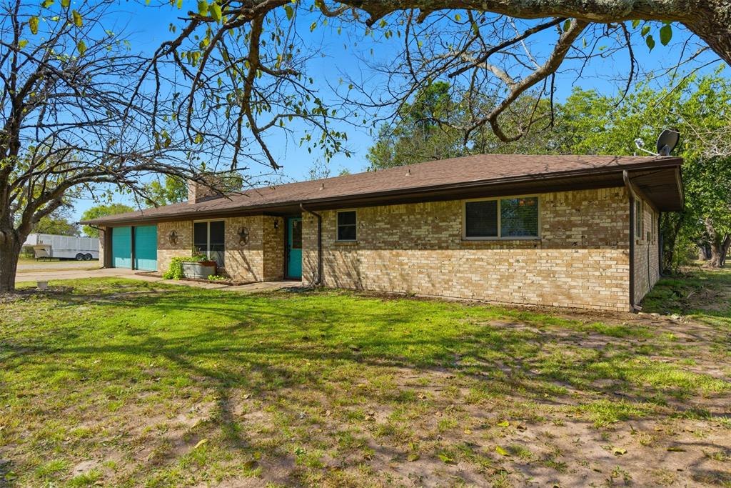 3264 County Road 2176 Property Photo 6