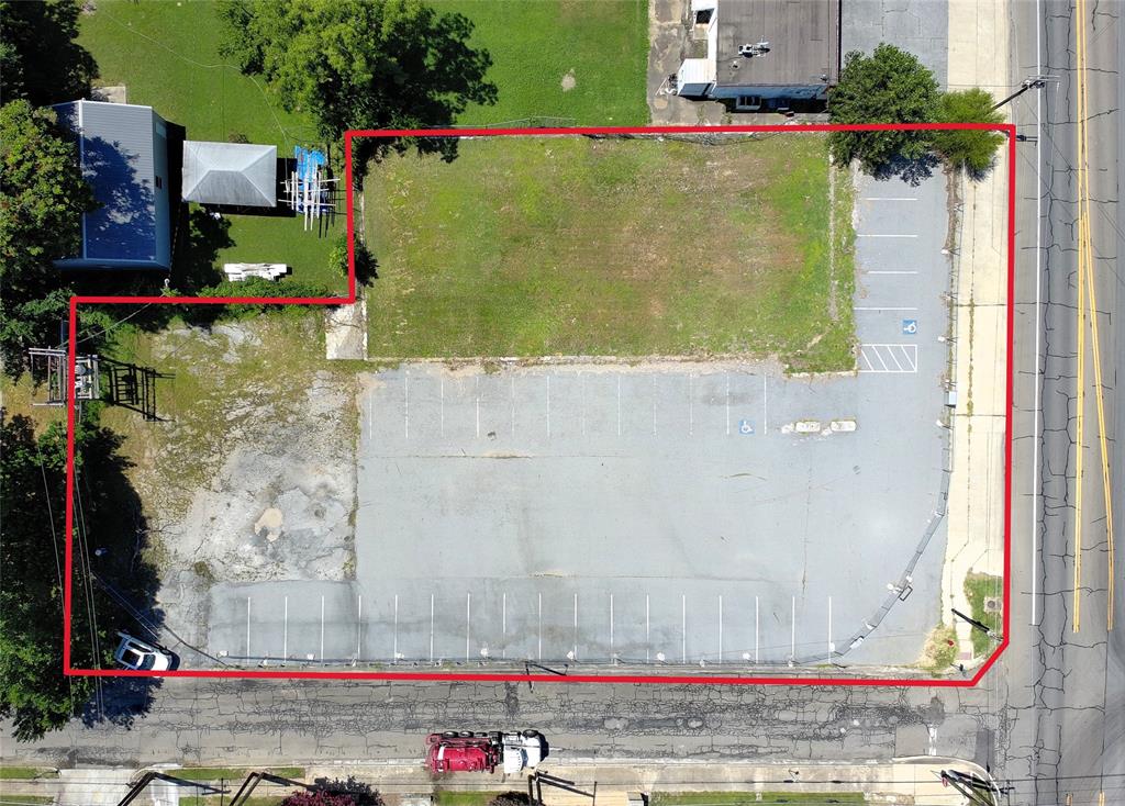920 N Center Street Property Photo 4