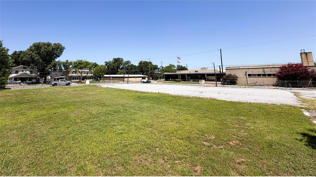 920 N Center Street Property Photo 5