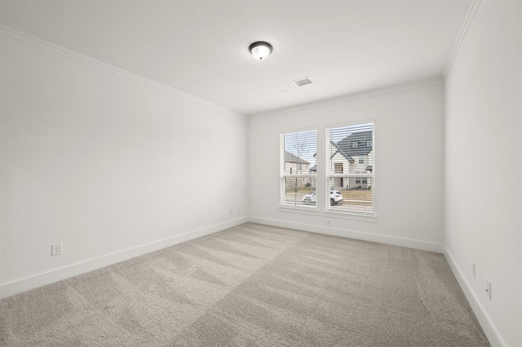 405 Newpark Boulevard Property Photo 13
