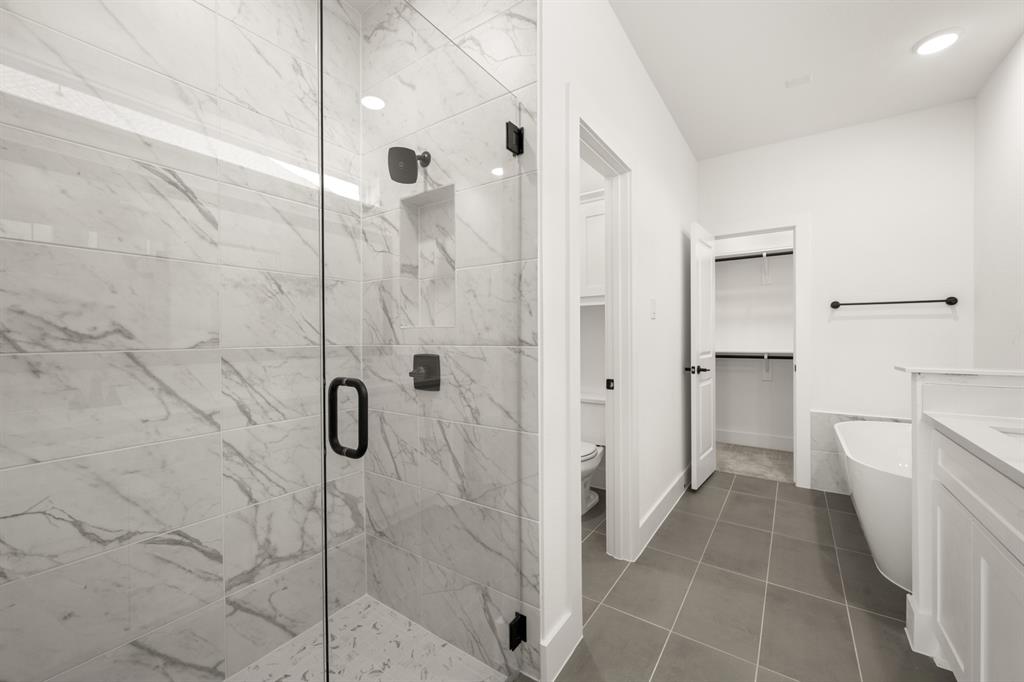 405 Newpark Boulevard Property Photo 15