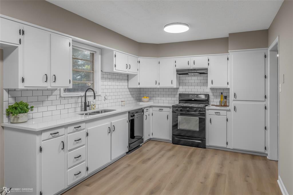 5322 Jonquil Street Property Photo 1