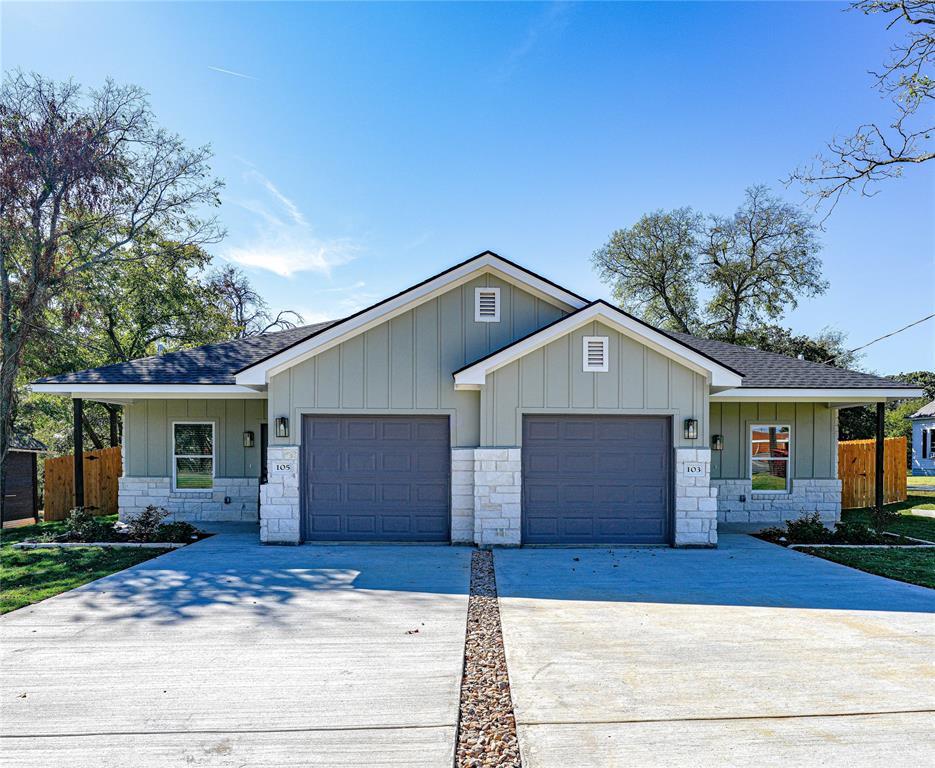 105 S Barron Property Photo 1