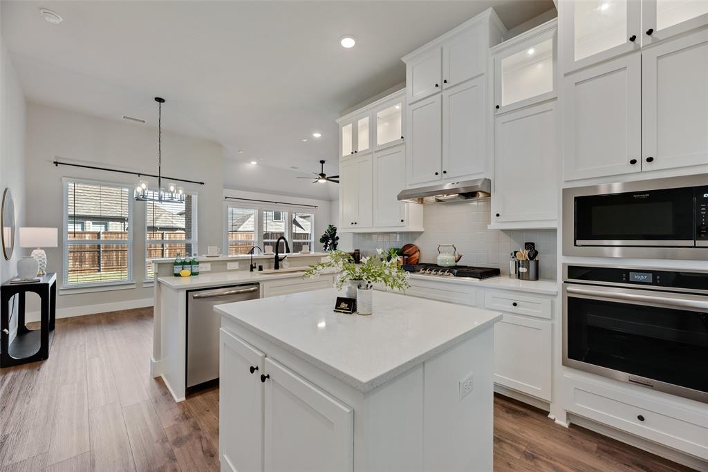 6237 White Creek Drive Property Photo 1