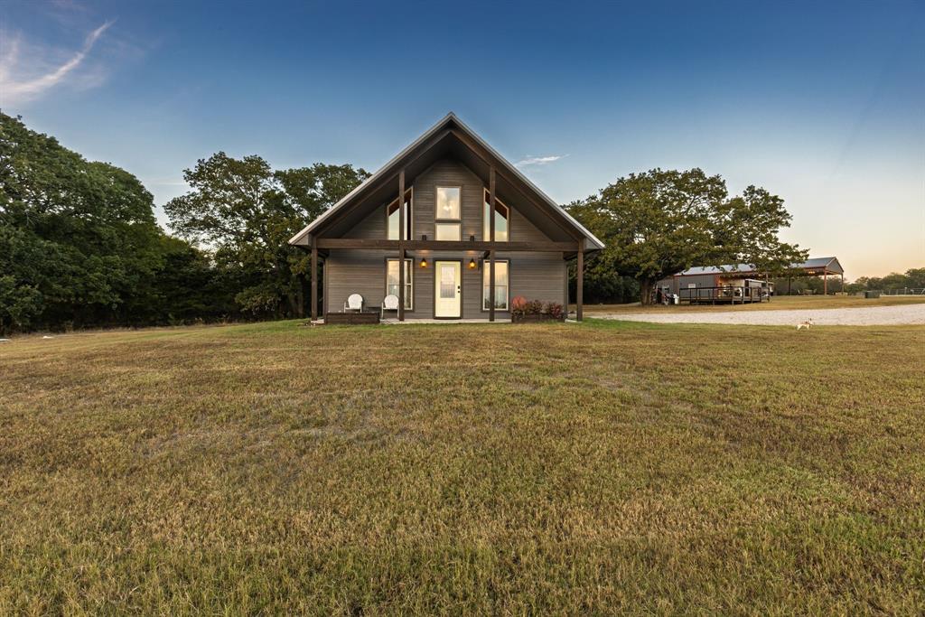 448 County Road 4581 Property Photo 14