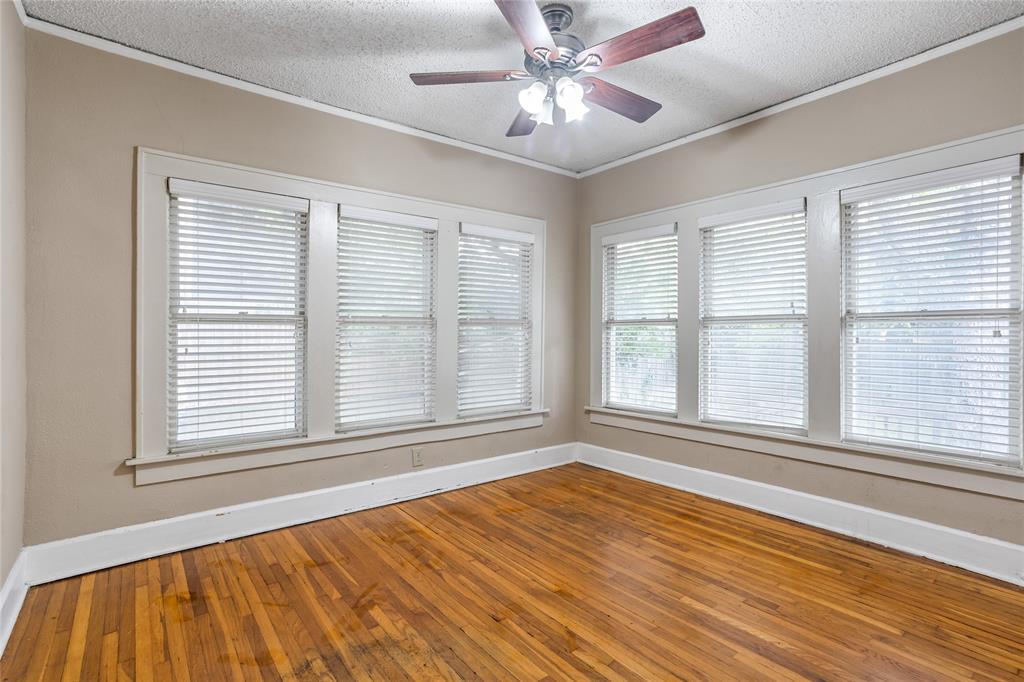2303 Mistletoe Drive Property Photo 13
