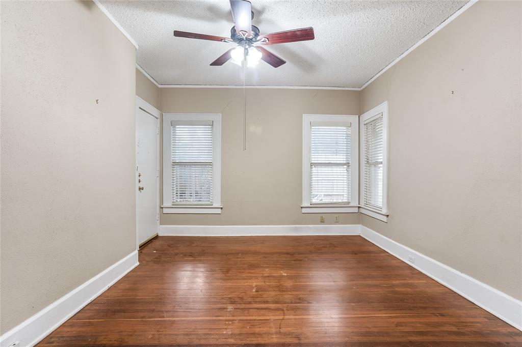 2303 Mistletoe Drive Property Photo 15