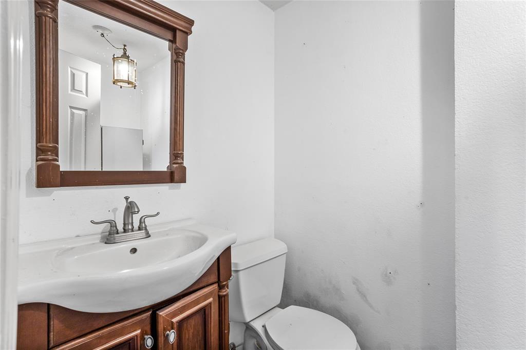 2303 Mistletoe Drive Property Photo 19