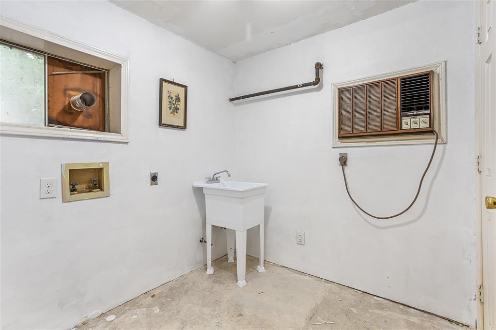 2303 Mistletoe Drive Property Photo 21