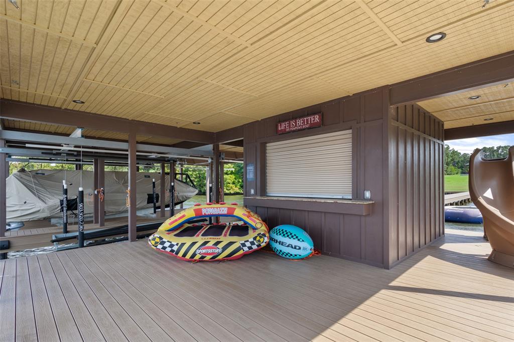 1147 Fm 346 Property Photo 12