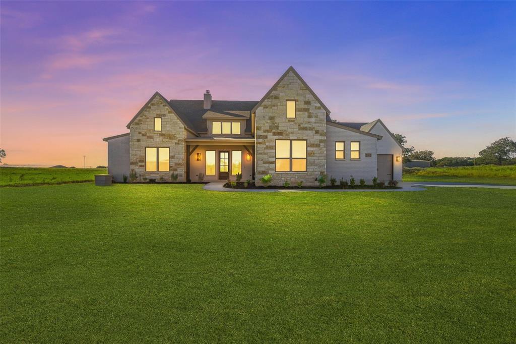 231 Sweetgrass Drive Property Photo 1