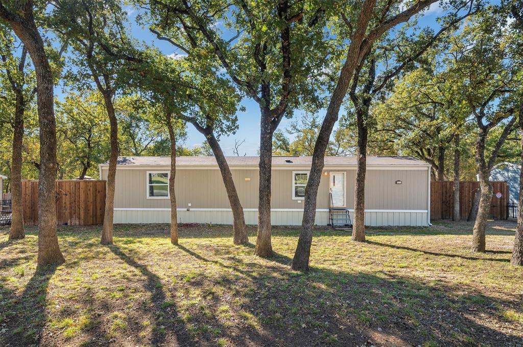 1107 Maple Drive Property Photo 1