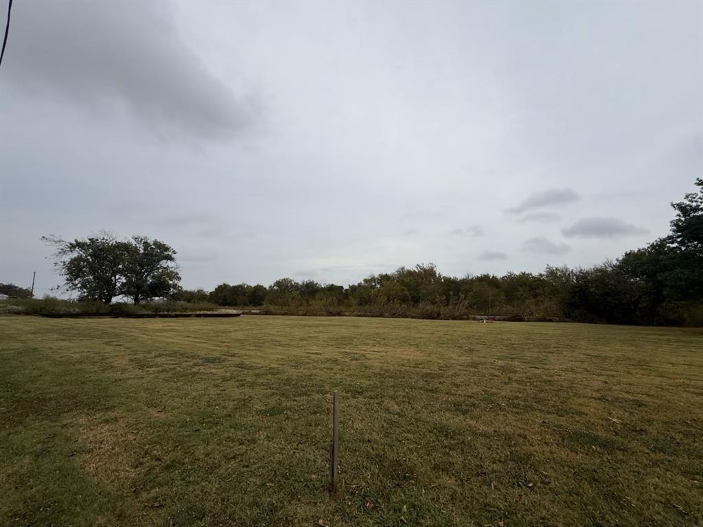 368 S Chambers Avenue Property Photo 4