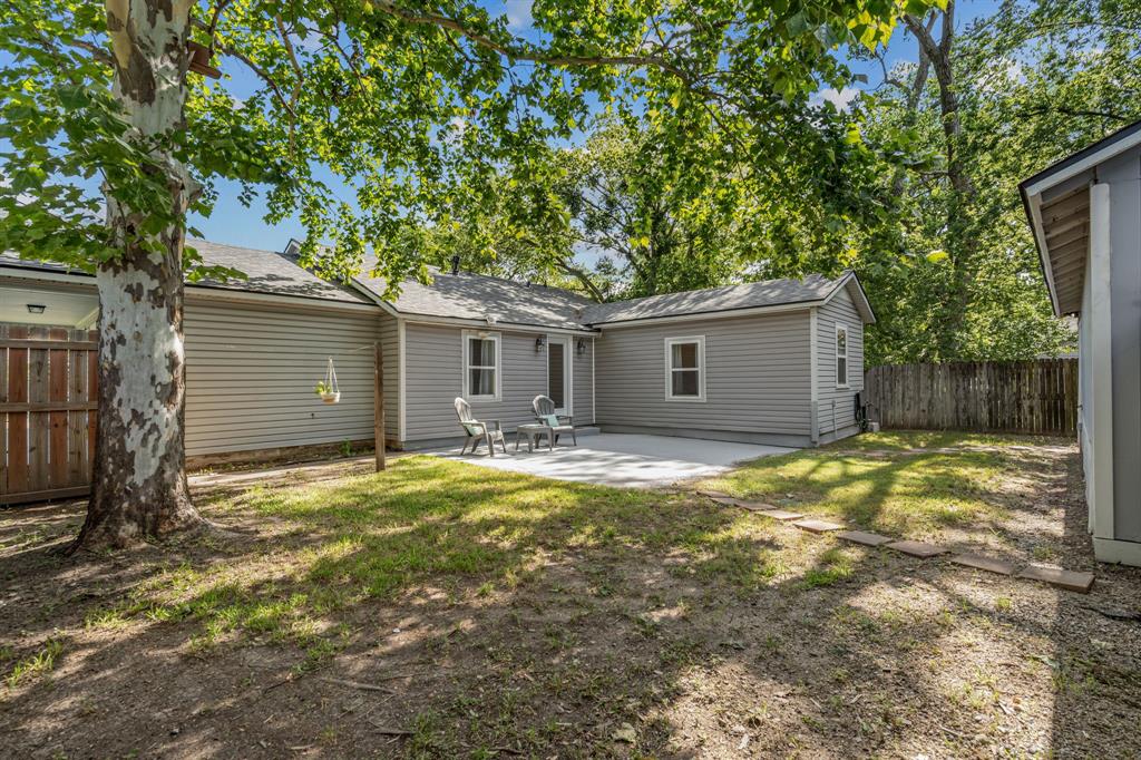 710 W Willow Street Property Photo 24