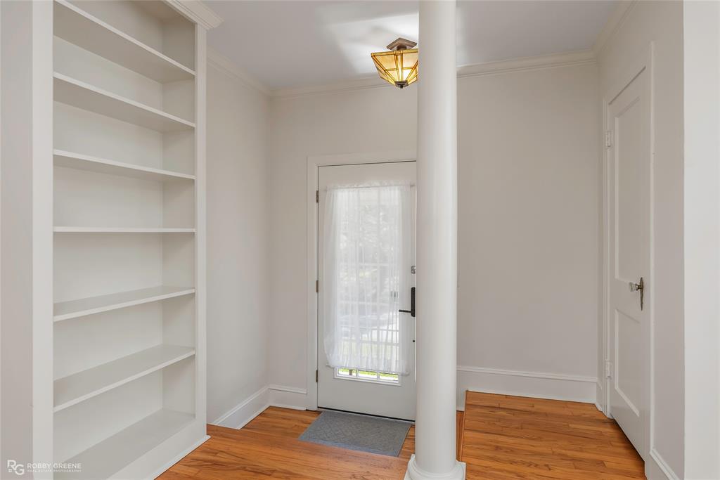 616 Huron Street Property Photo 6