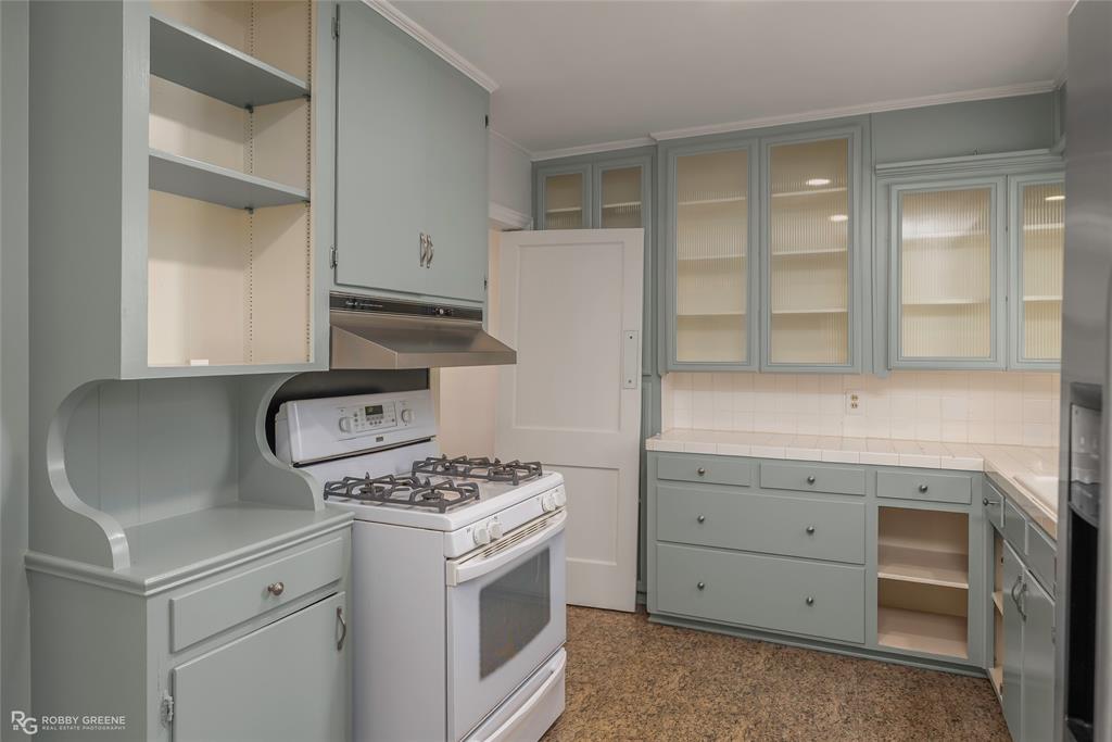 616 Huron Street Property Photo 14