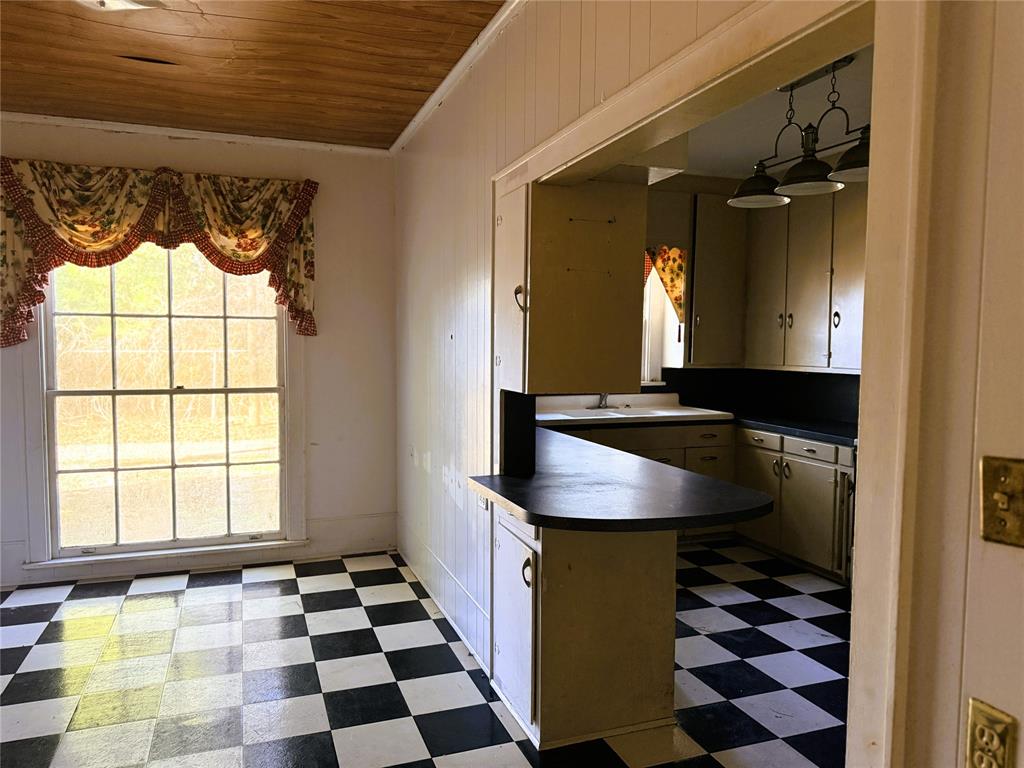 928 Mcdonald Street Property Photo 7