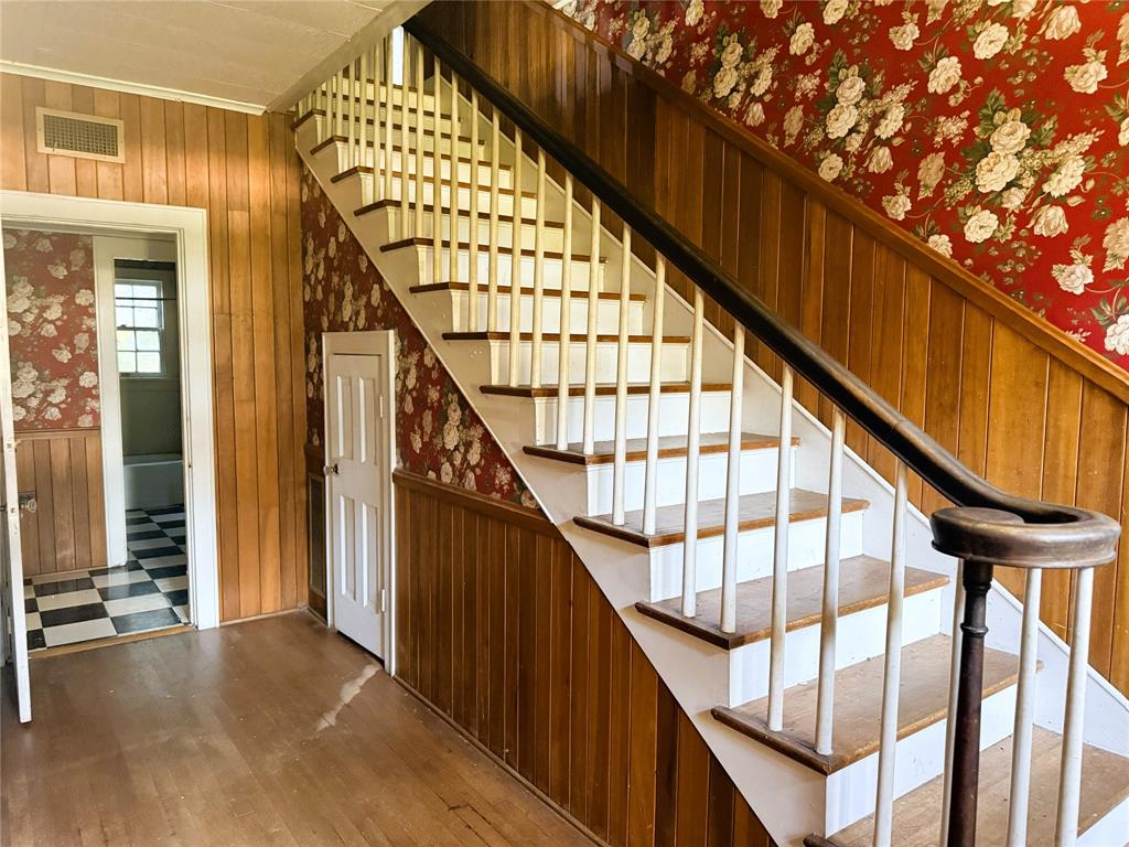 928 Mcdonald Street Property Photo 20