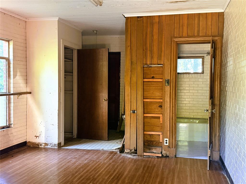 928 Mcdonald Street Property Photo 39