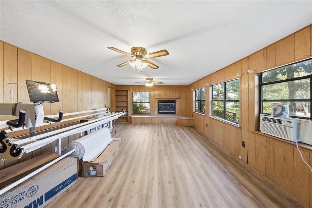 114 Lowe Drive Property Photo 13