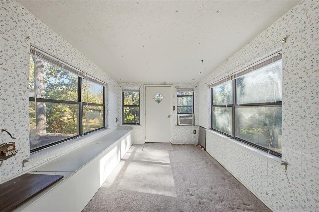 114 Lowe Drive Property Photo 18