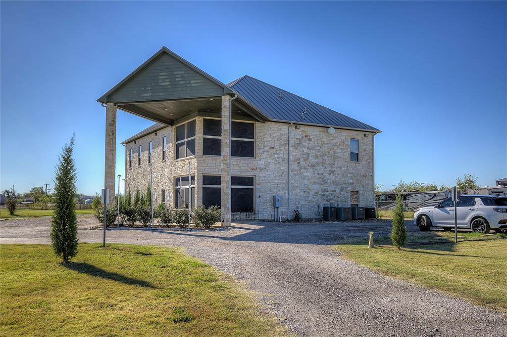 8475 County Road 156 Property Photo 1