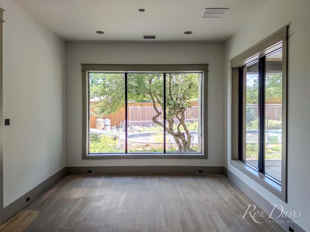 1109 Glenfield Court Property Photo 14