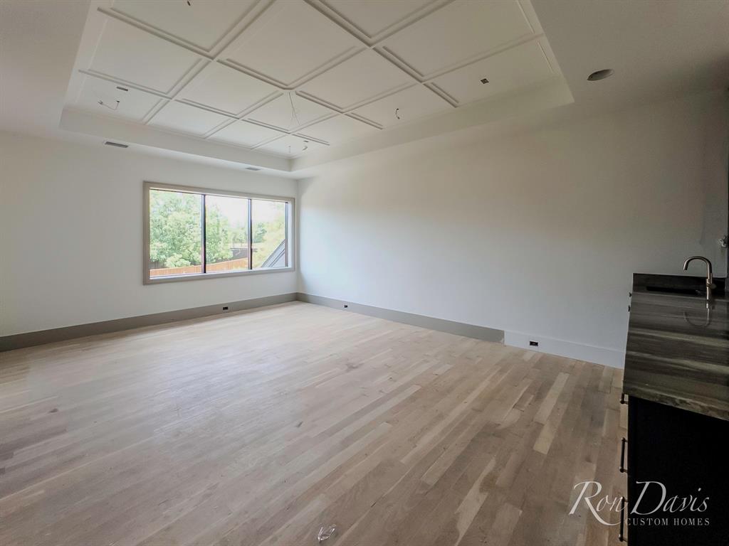 1109 Glenfield Court Property Photo 32