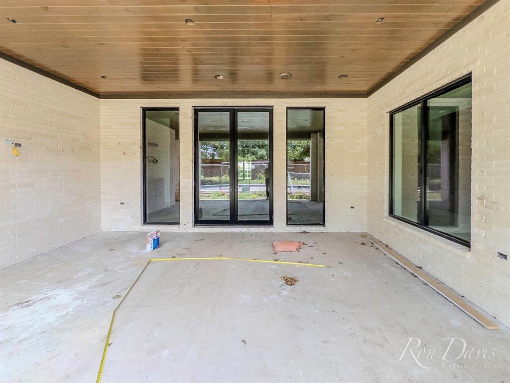 1109 Glenfield Court Property Photo 35